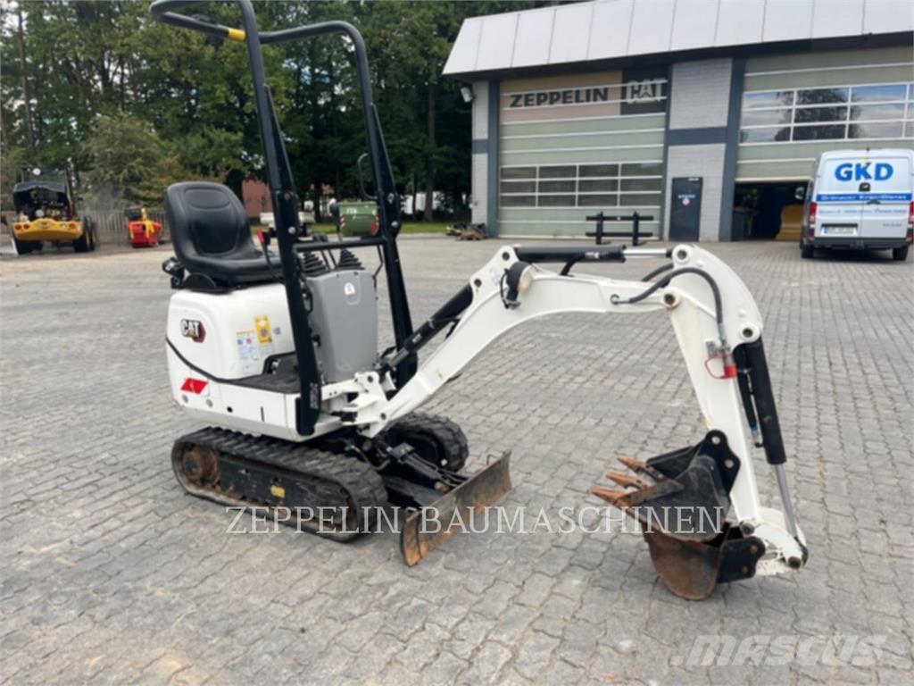 CAT 300.9D Rupsgraafmachines