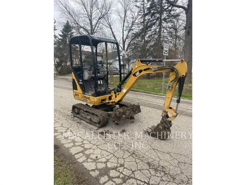 CAT 301.4C Rupsgraafmachines