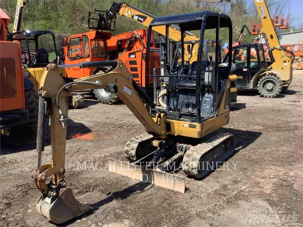 CAT 301.4C Rupsgraafmachines