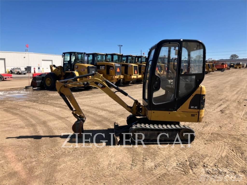 CAT 301.4C Rupsgraafmachines