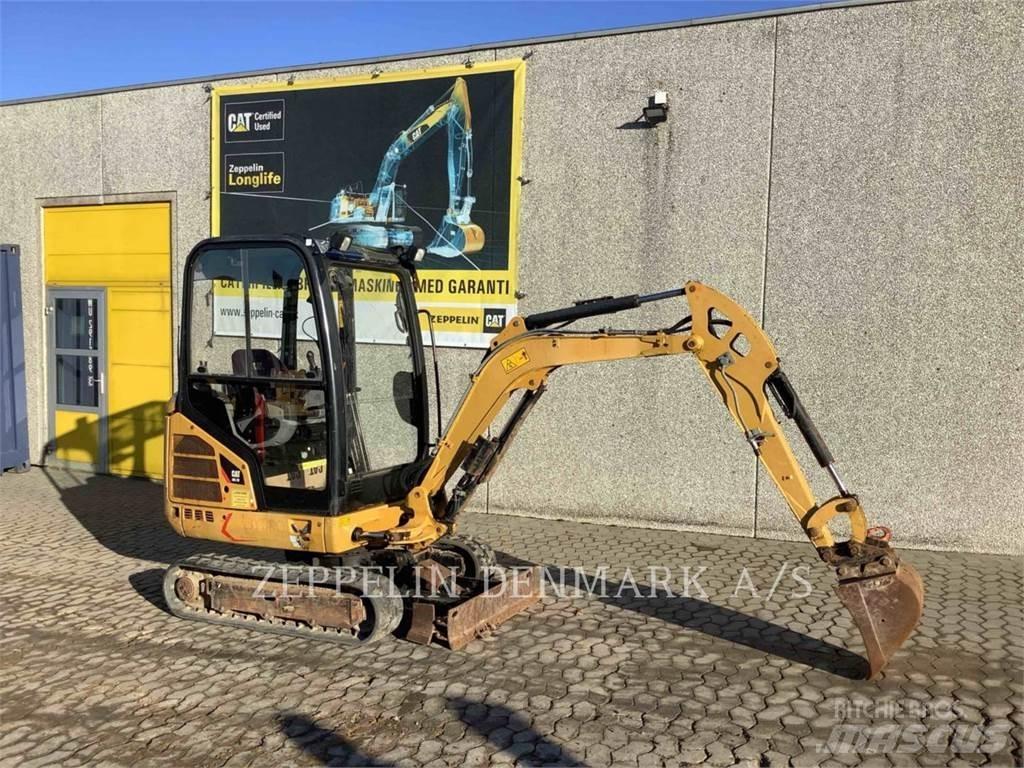 CAT 301.7D Rupsgraafmachines