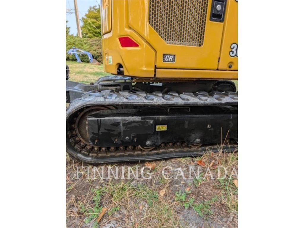 CAT 302 Rupsgraafmachines