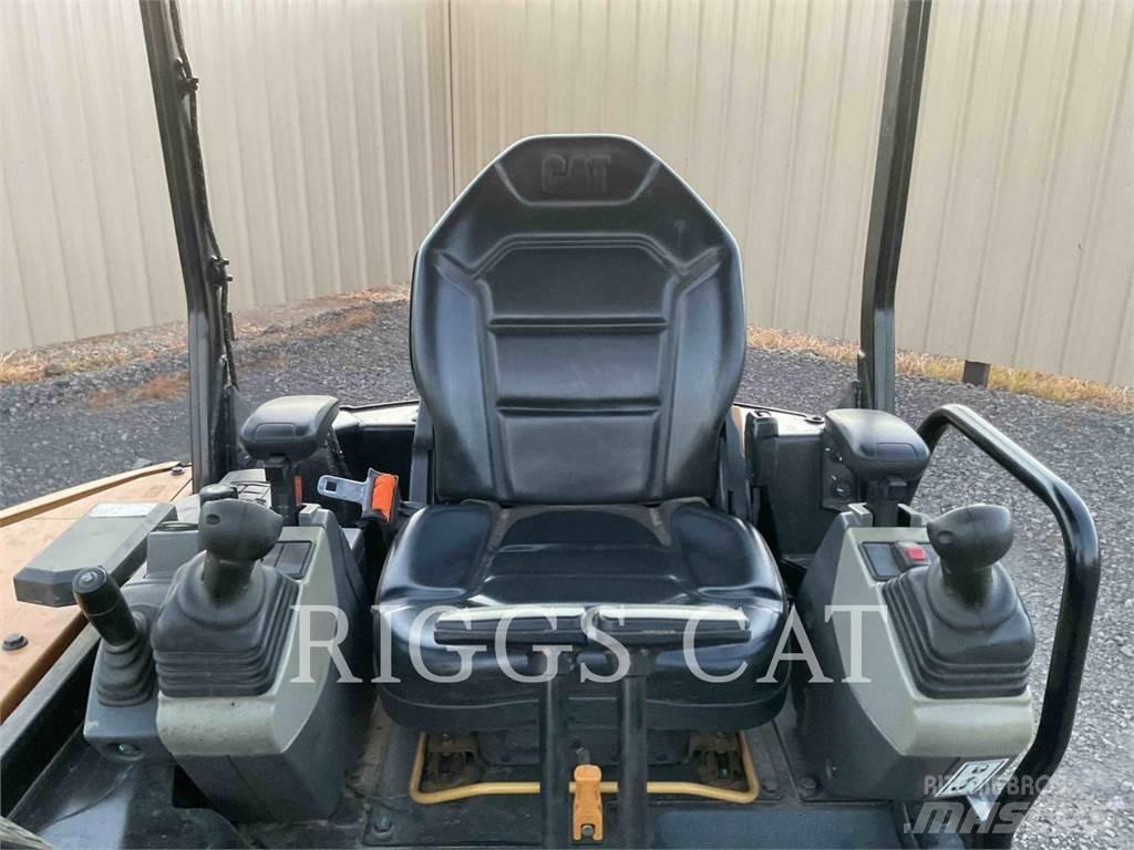 CAT 302.7 Rupsgraafmachines