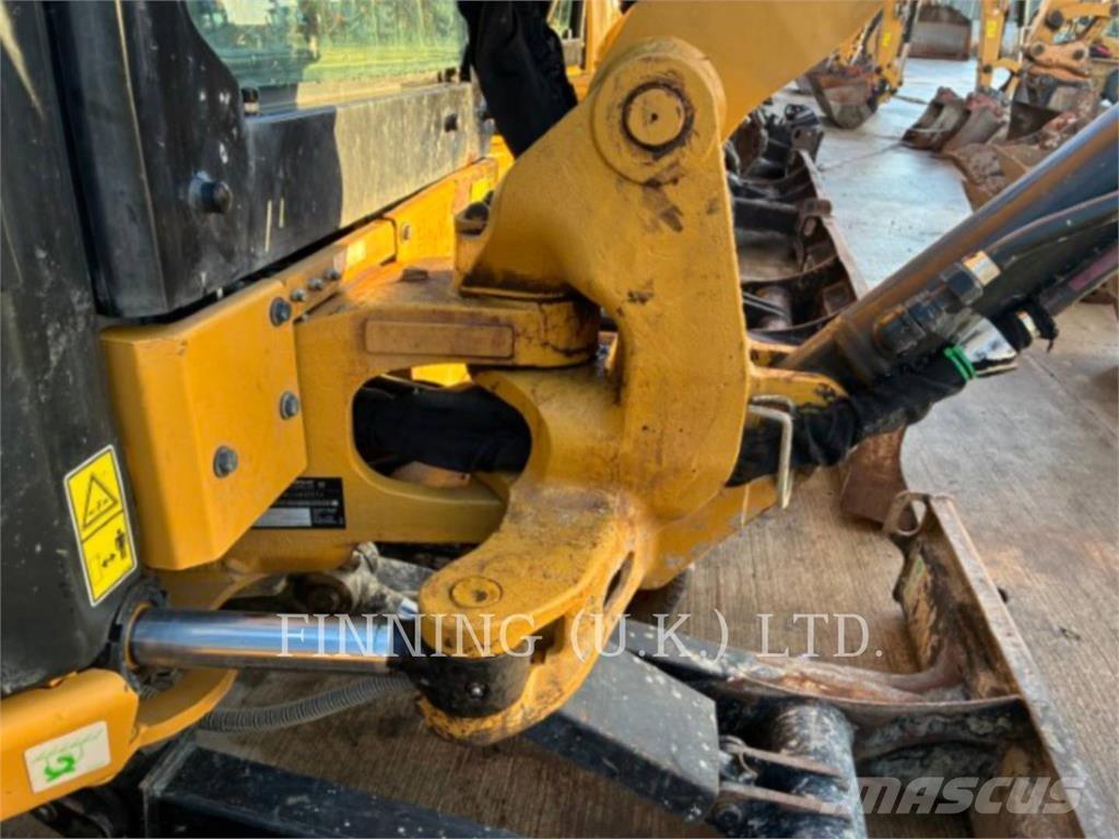 CAT 302.7 Rupsgraafmachines