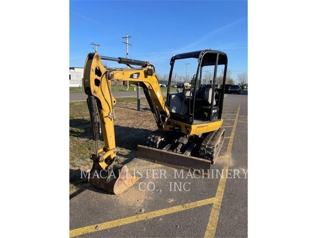 CAT 302.7DCR Rupsgraafmachines
