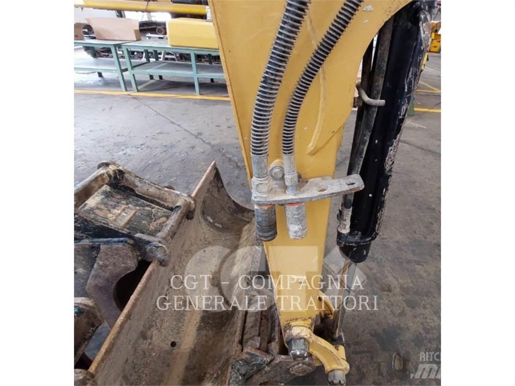 CAT 302.7DCR Rupsgraafmachines