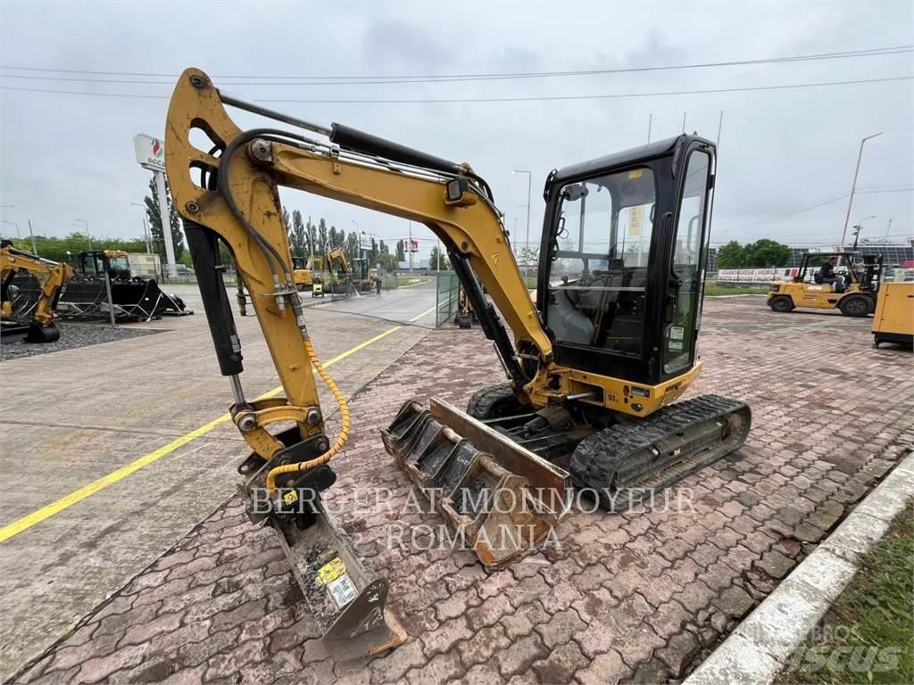 CAT 302.7DCR Rupsgraafmachines
