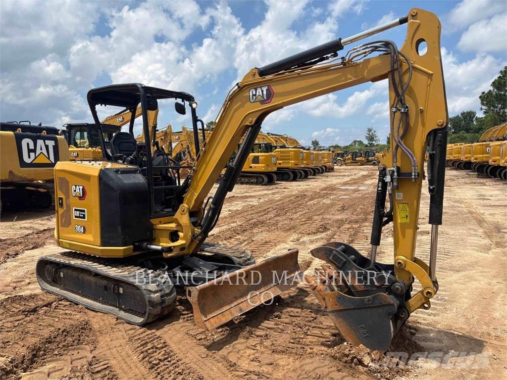 CAT 304 Rupsgraafmachines