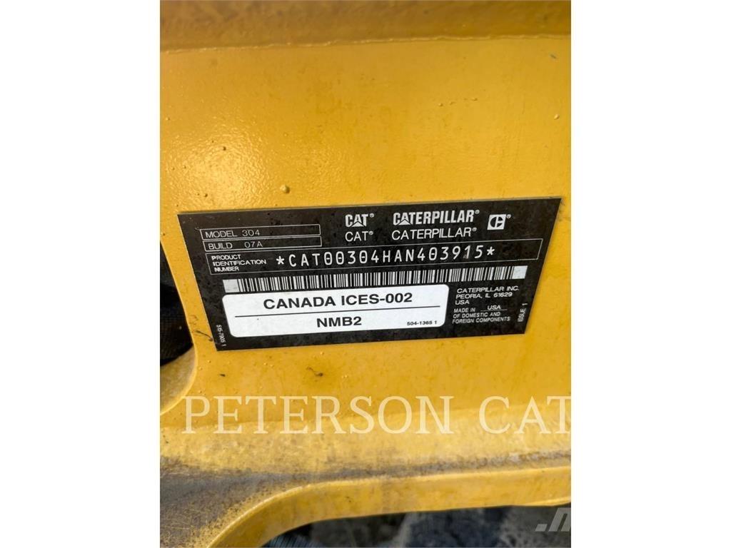 CAT 304 Rupsgraafmachines
