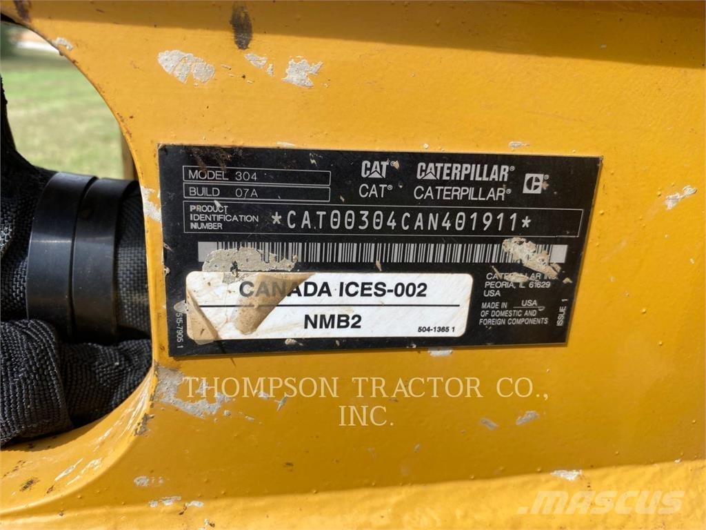 CAT 304 Rupsgraafmachines