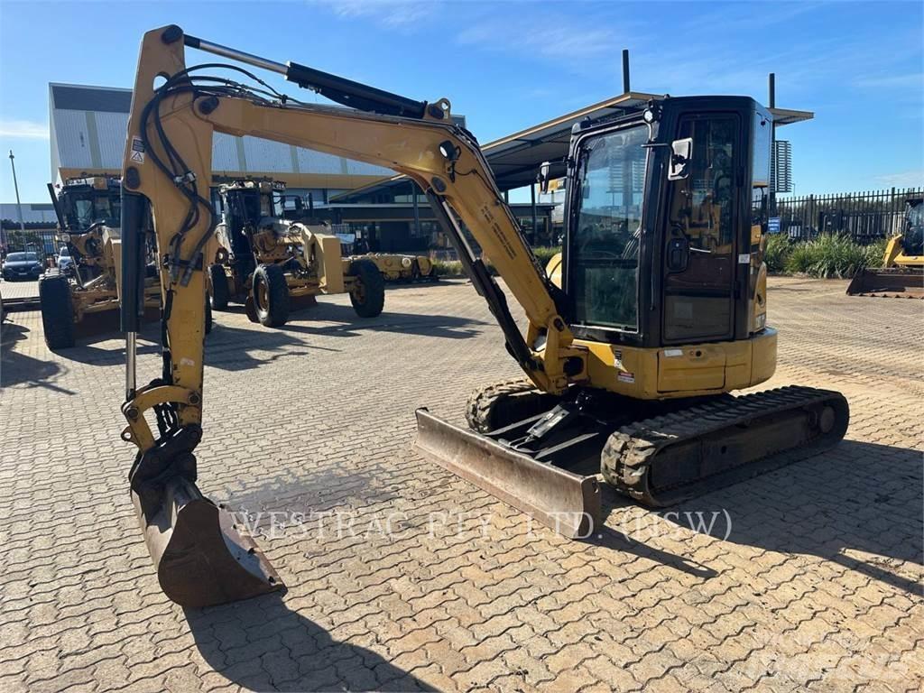 CAT 304E2CR Rupsgraafmachines
