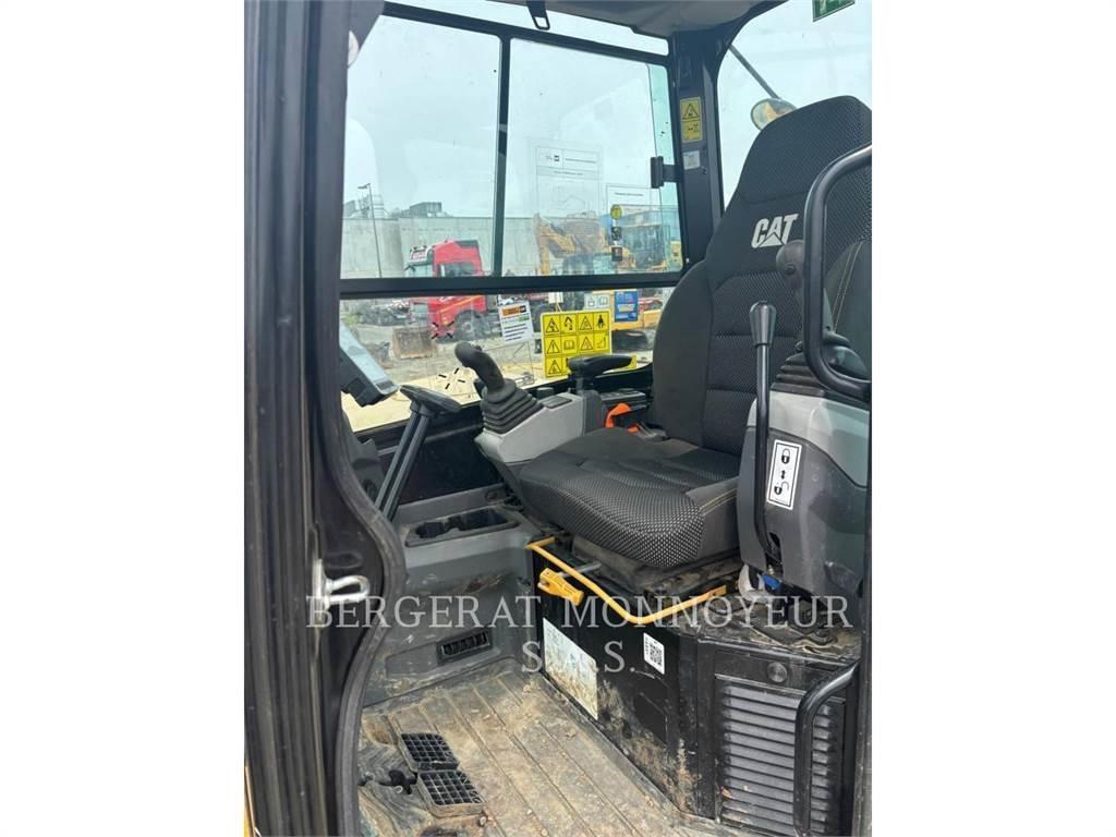CAT 305 Rupsgraafmachines