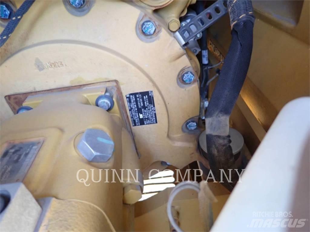 CAT 310 Rupsgraafmachines