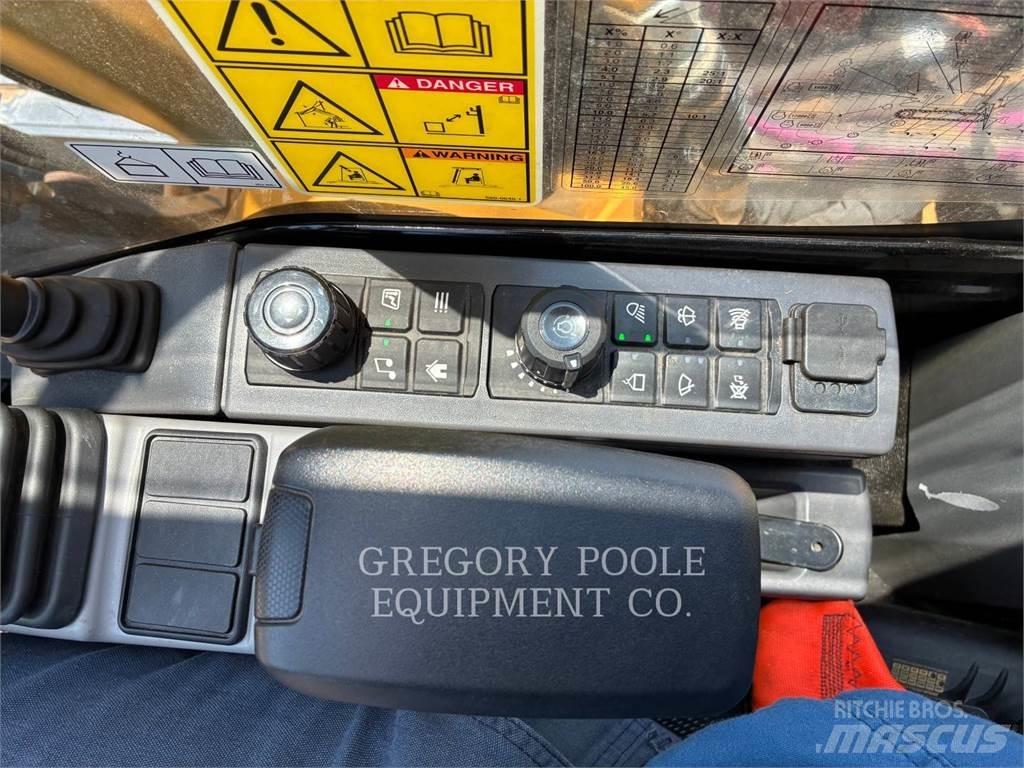 CAT 31007 Rupsgraafmachines
