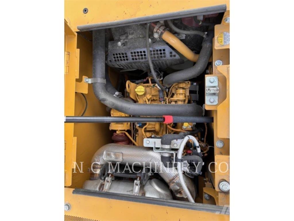 CAT 313 Rupsgraafmachines