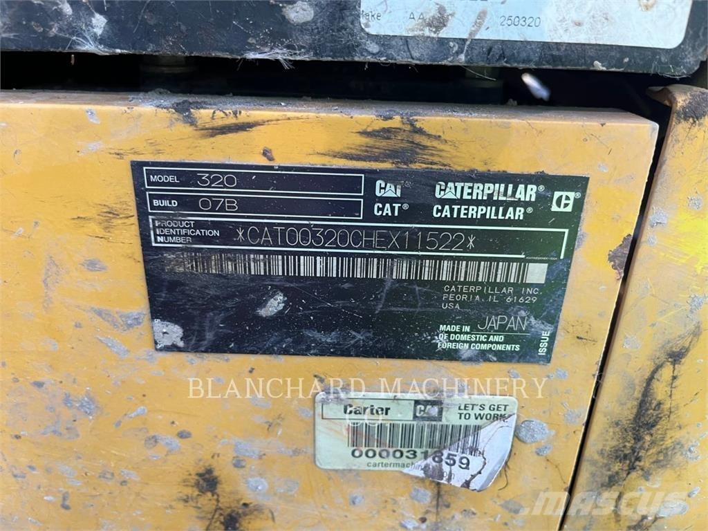 CAT 320 Rupsgraafmachines