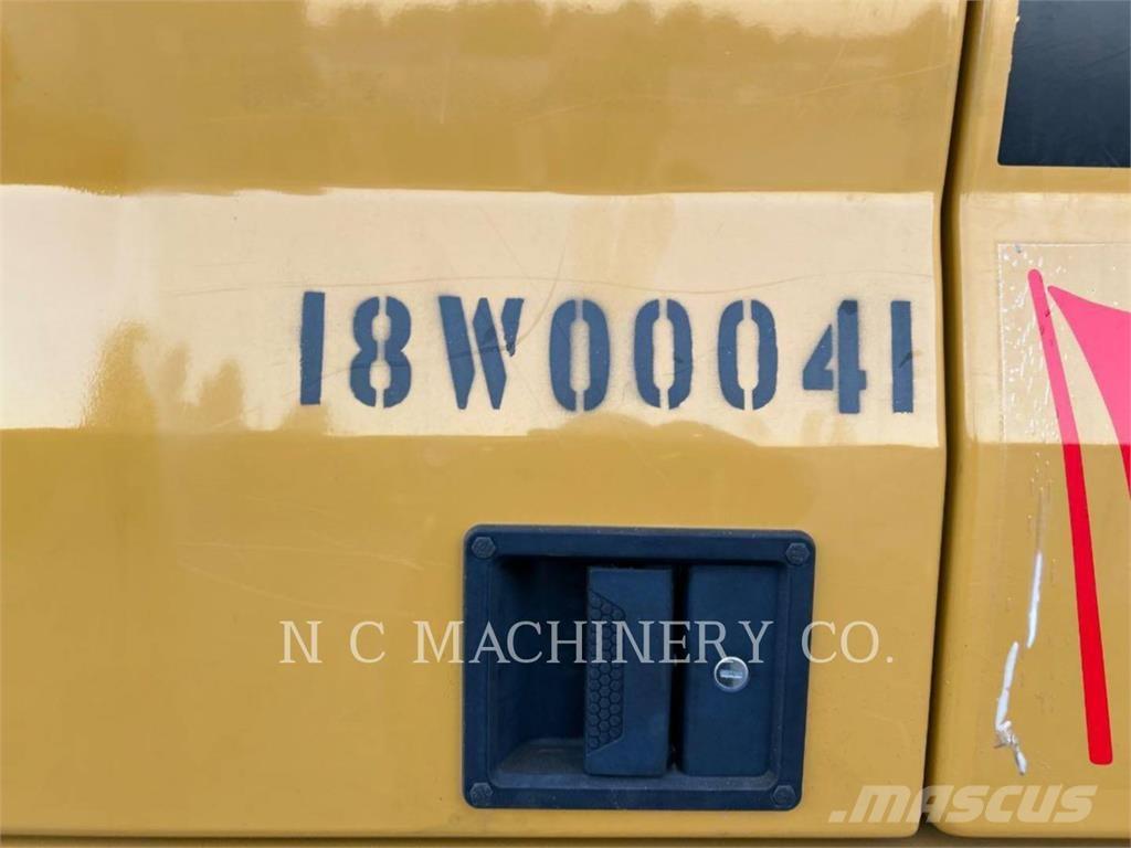 CAT 320 Rupsgraafmachines