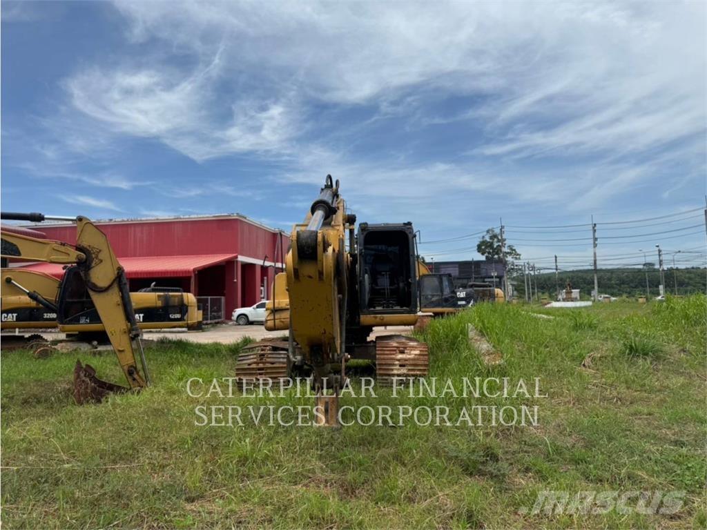 CAT 320D Rupsgraafmachines