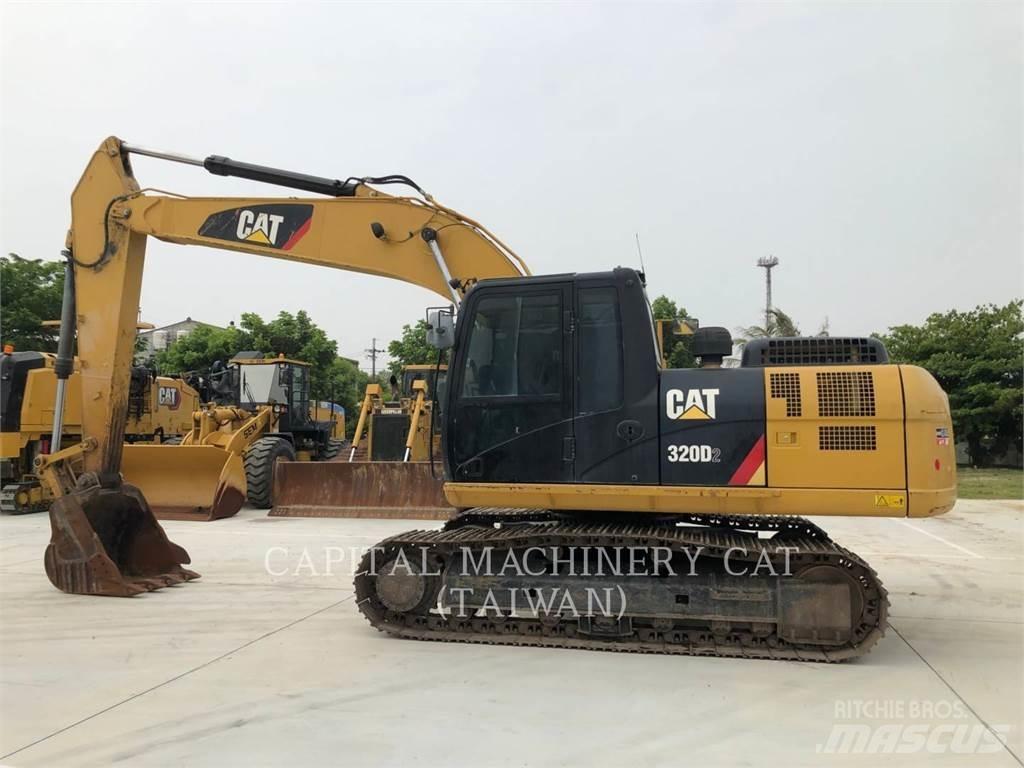 CAT 320D2 Rupsgraafmachines