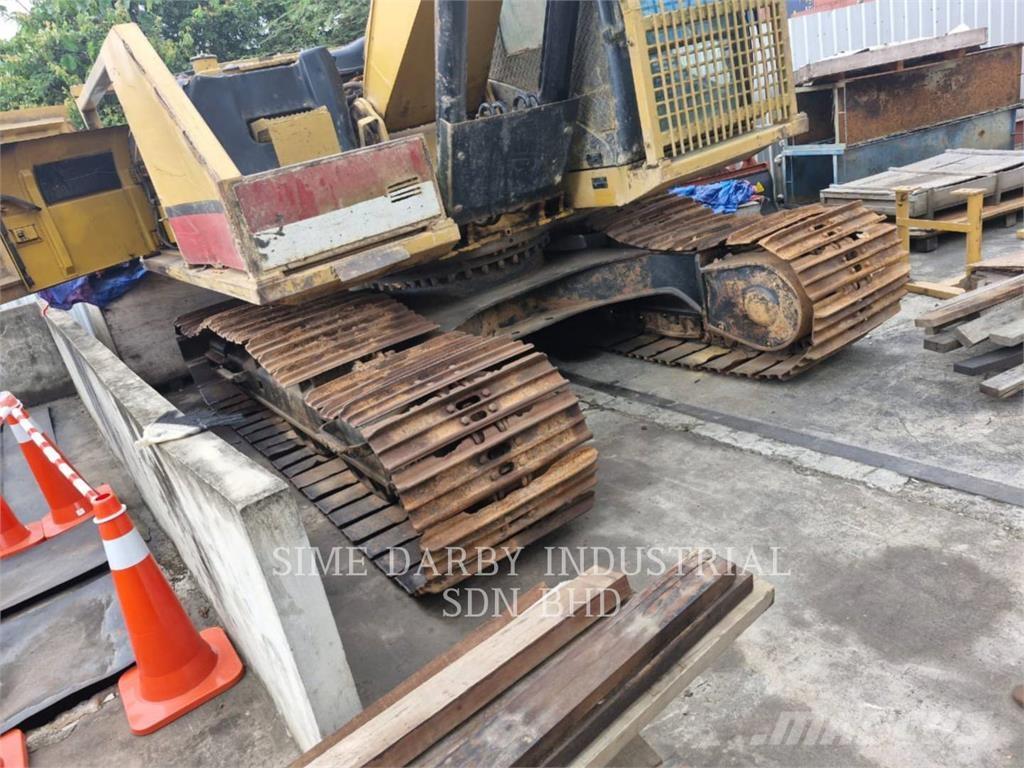 CAT 320D2 Rupsgraafmachines