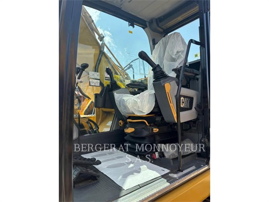 CAT 323 Rupsgraafmachines