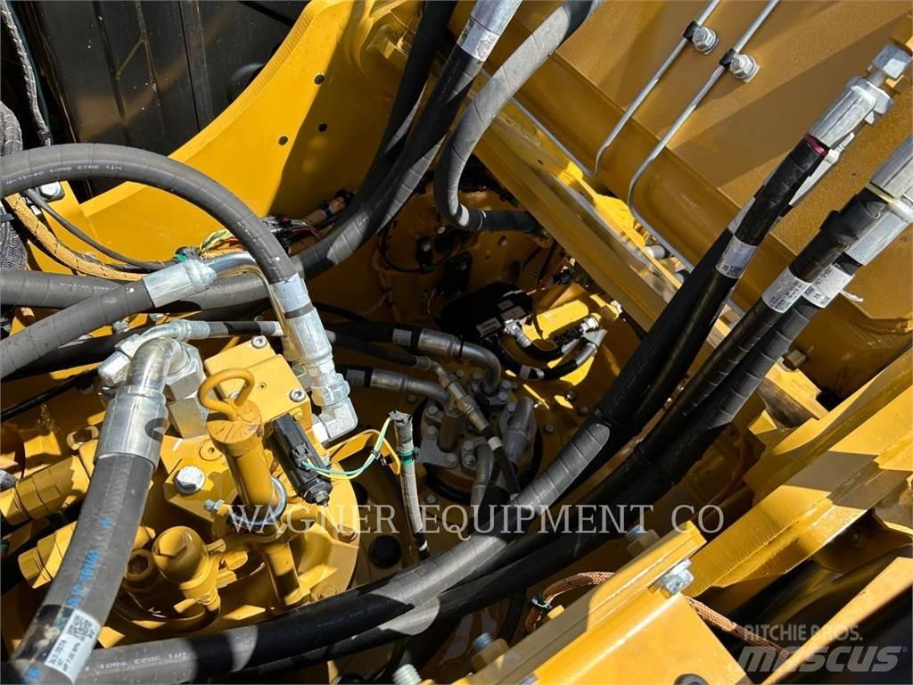 CAT 323 Rupsgraafmachines
