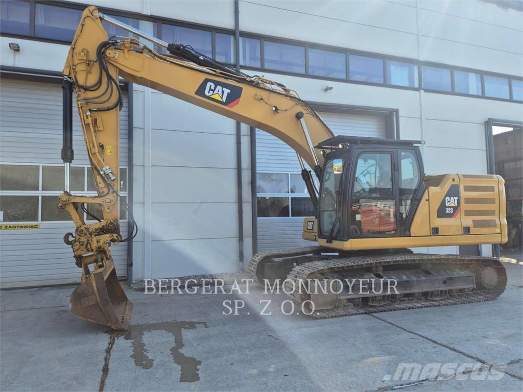 CAT 323 Rupsgraafmachines