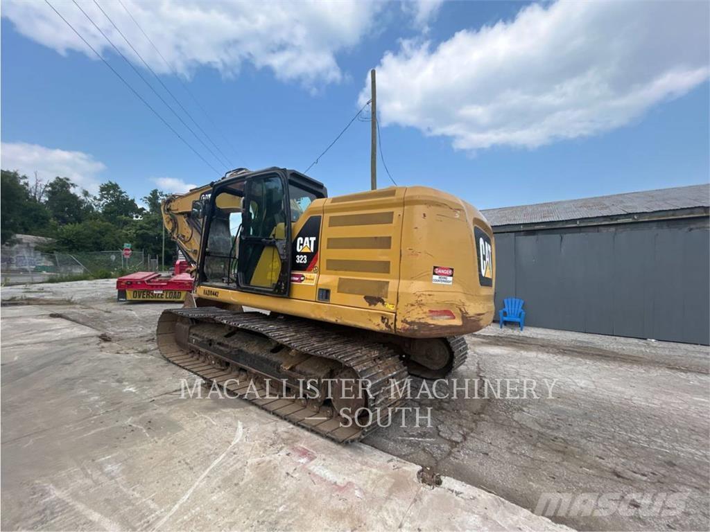 CAT 323-07 Rupsgraafmachines