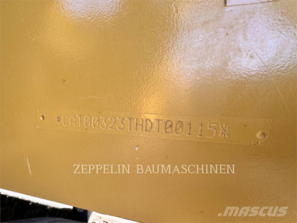 CAT 323-07B Rupsgraafmachines