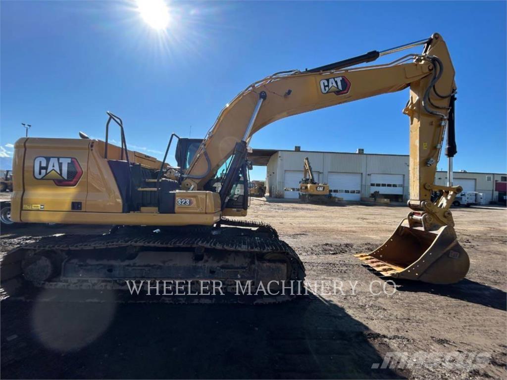 CAT 323 CF Rupsgraafmachines