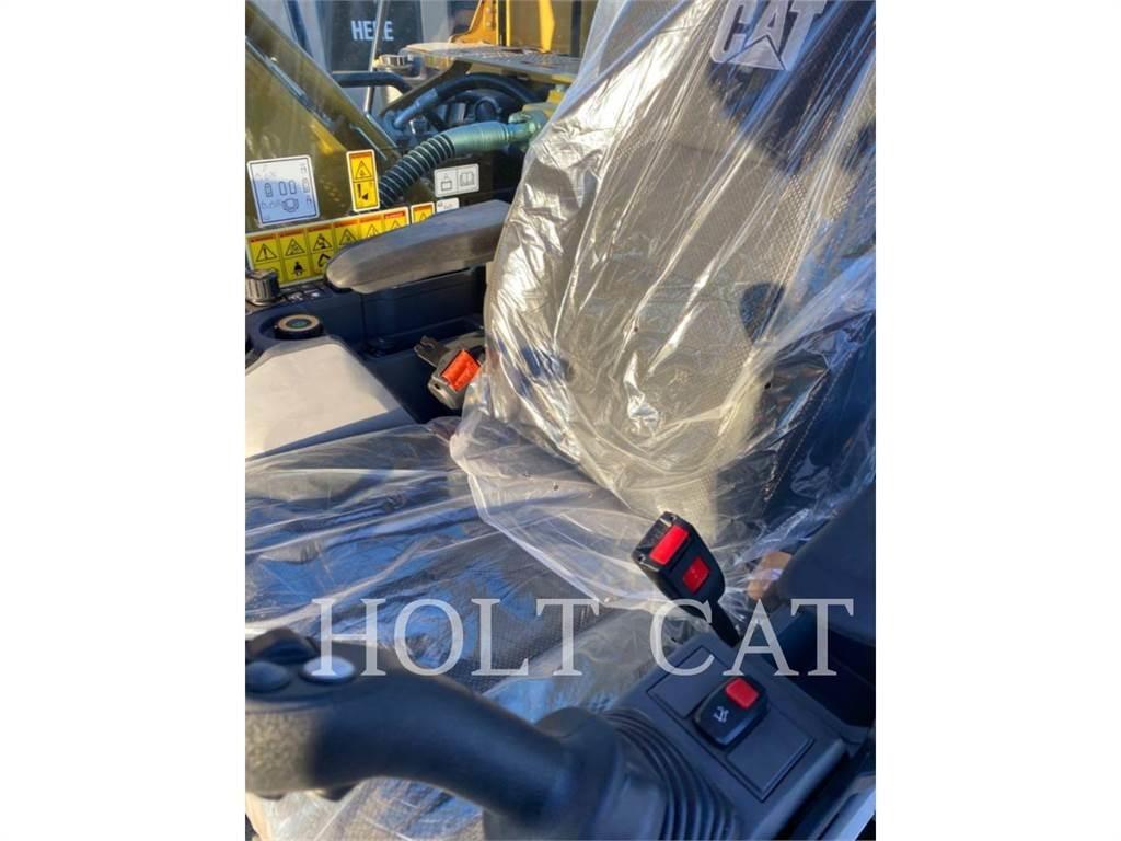 CAT 323 TC Rupsgraafmachines