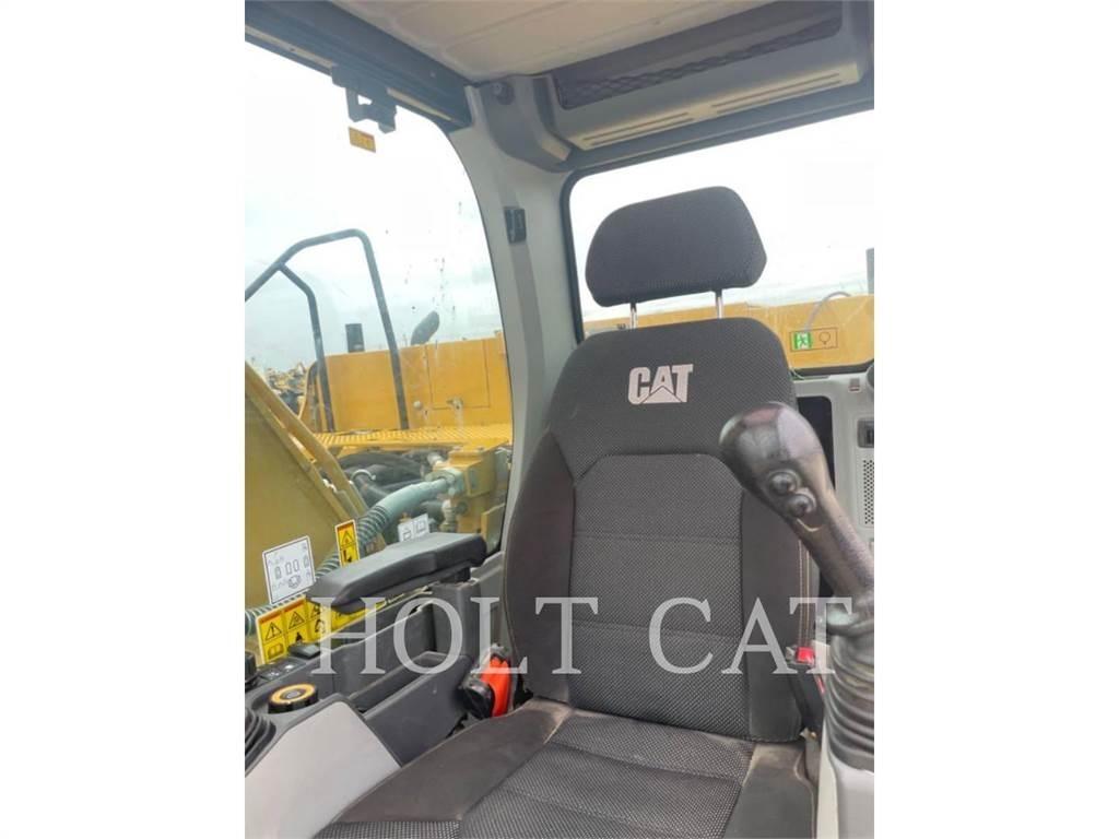 CAT 323 TC Rupsgraafmachines