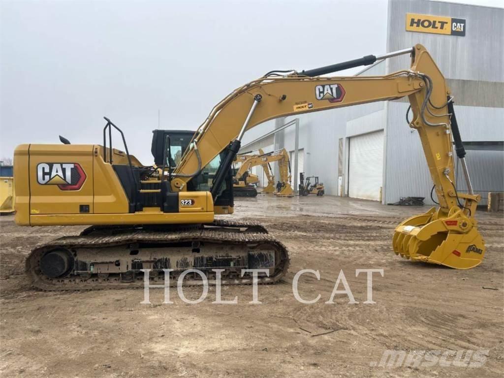 CAT 323 TC Rupsgraafmachines