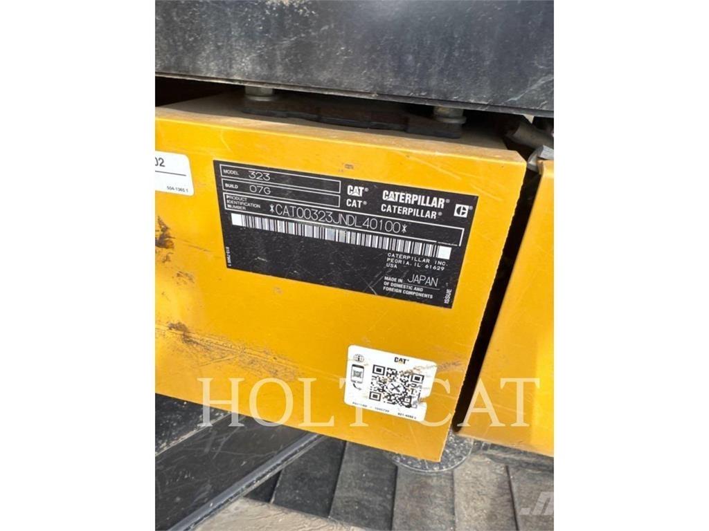 CAT 323 TC Rupsgraafmachines