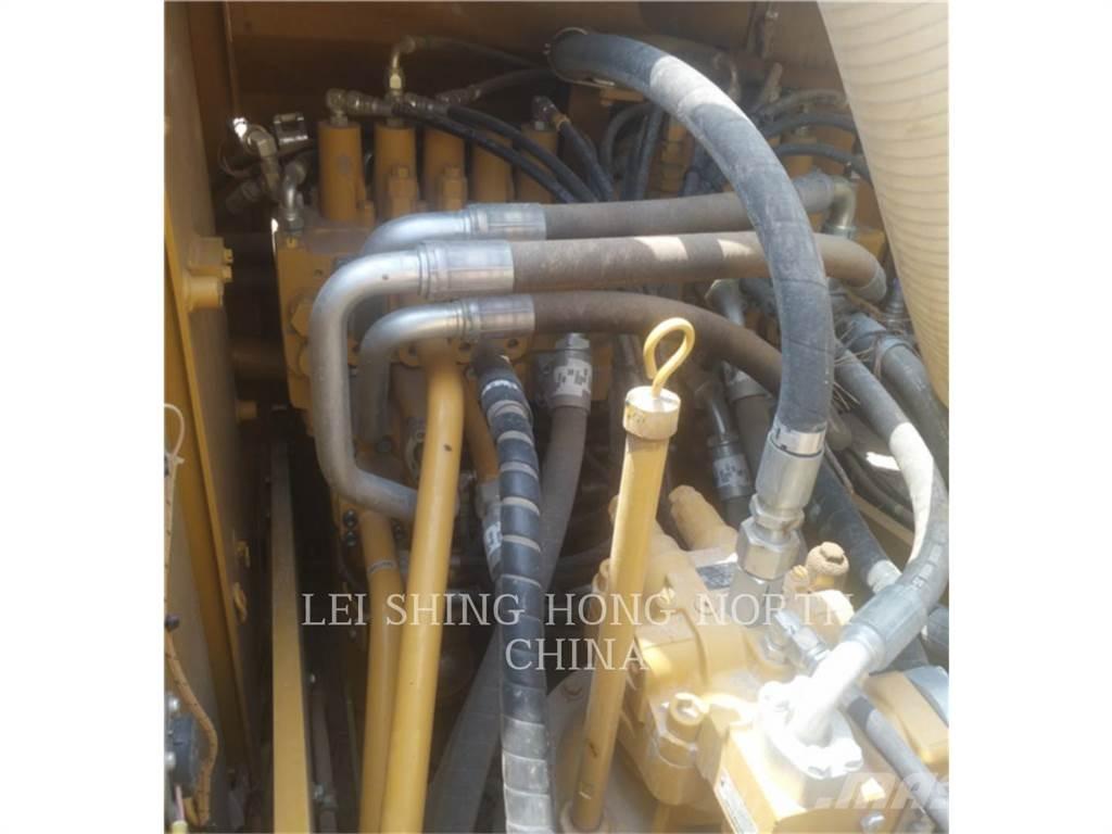 CAT 323D2L Rupsgraafmachines