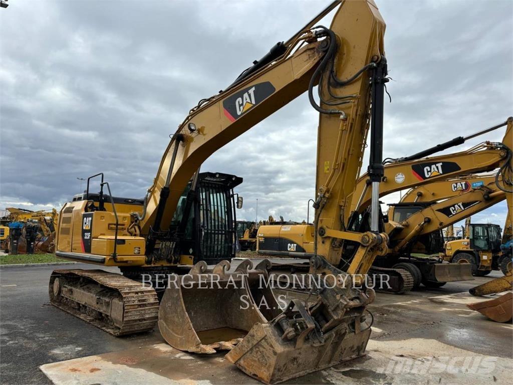 CAT 323F Rupsgraafmachines