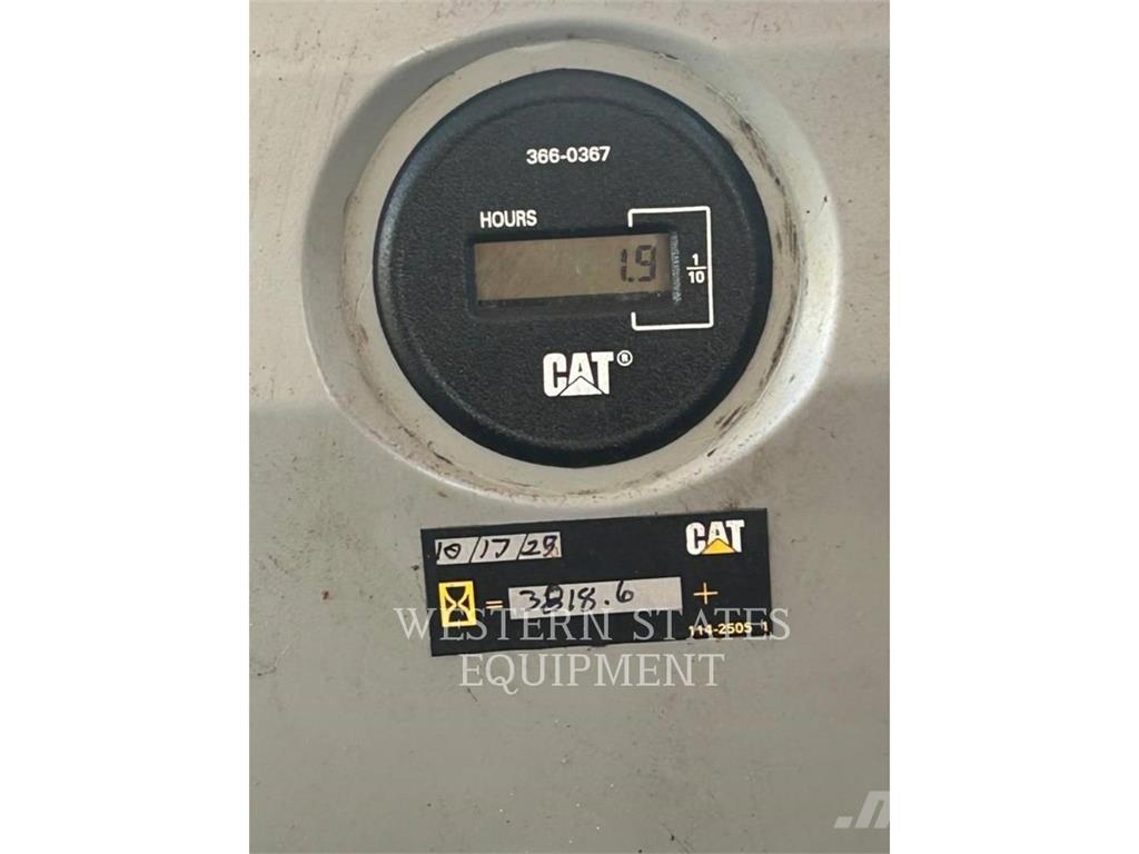 CAT 323F Rupsgraafmachines