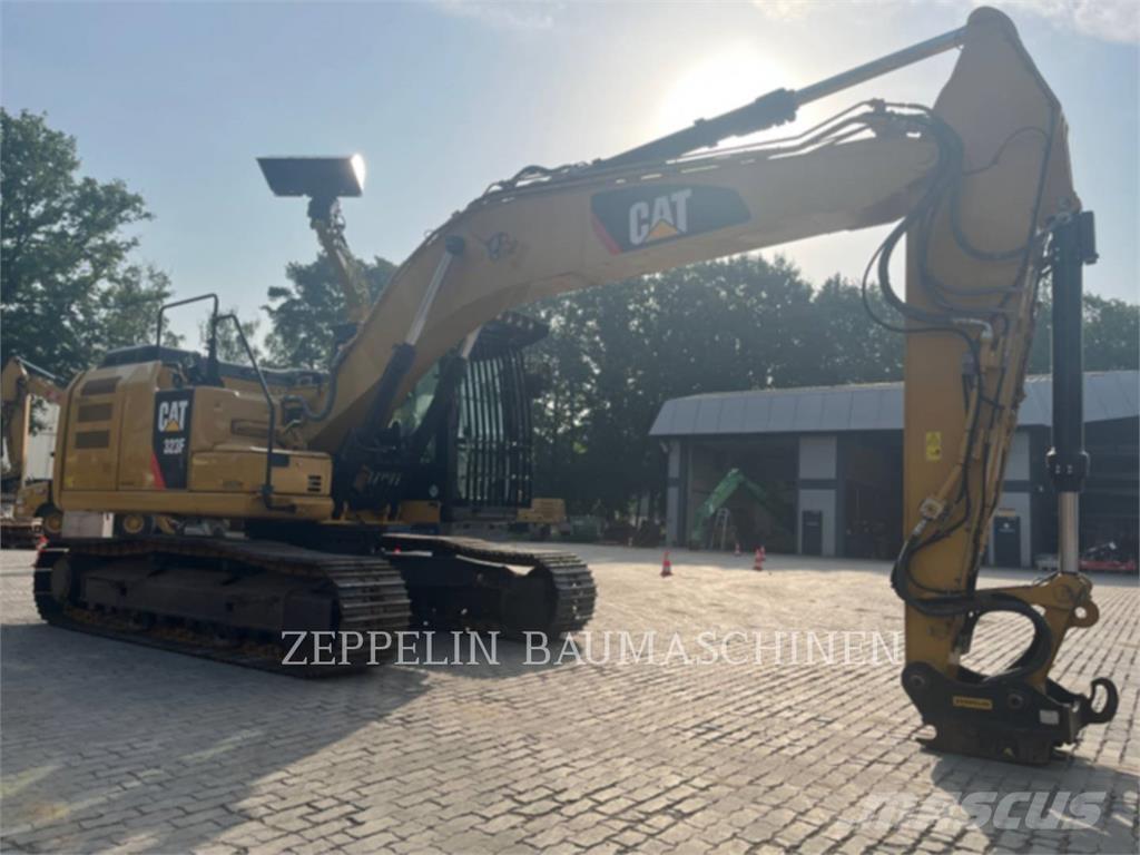 CAT 323FL Rupsgraafmachines