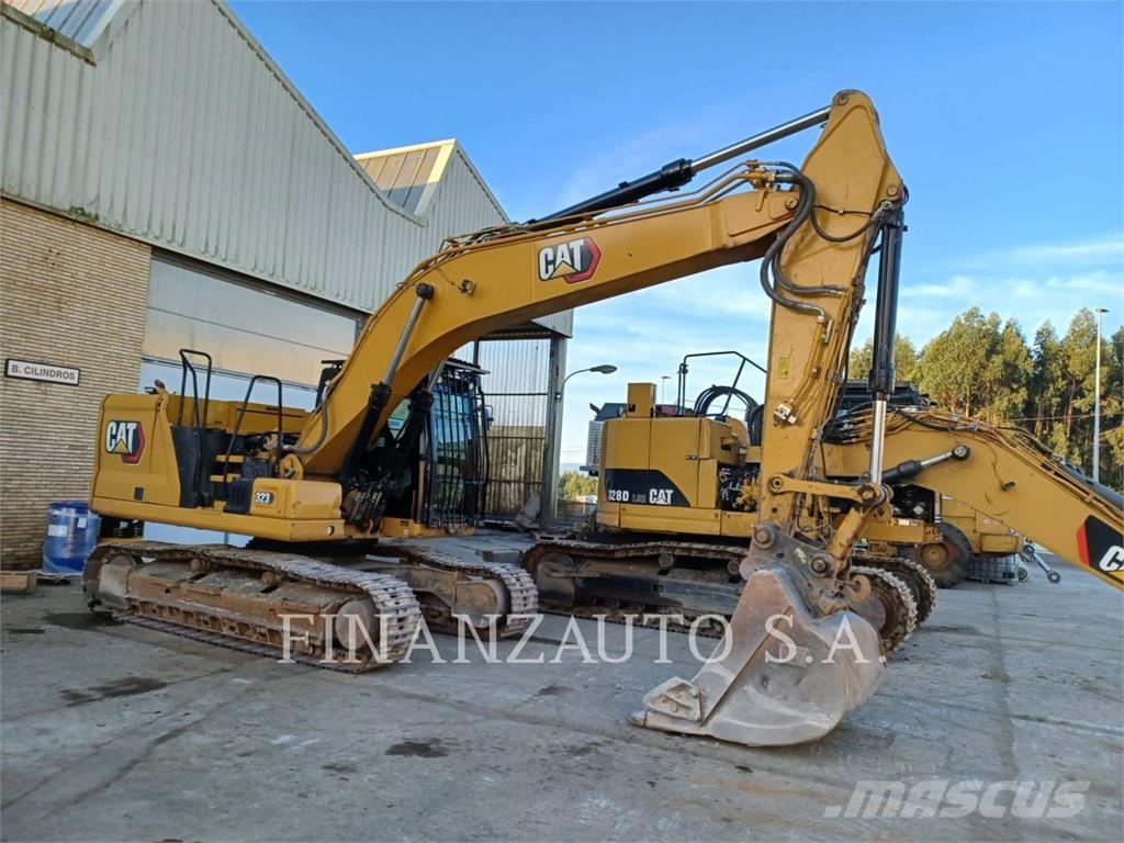 CAT 323L Rupsgraafmachines