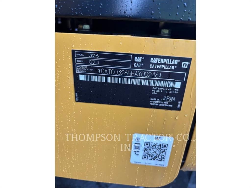 CAT 326 Rupsgraafmachines