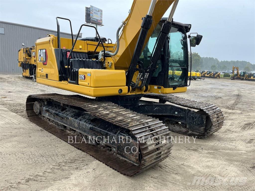 CAT 326 Rupsgraafmachines