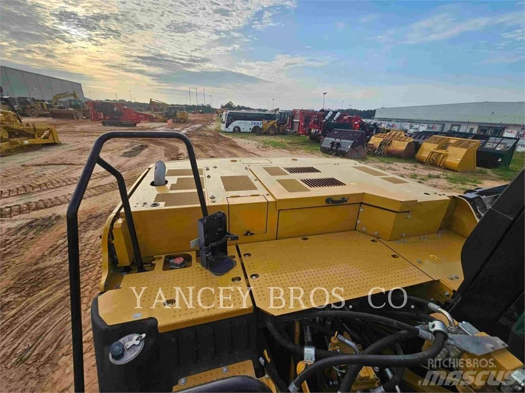 CAT 330 Rupsgraafmachines