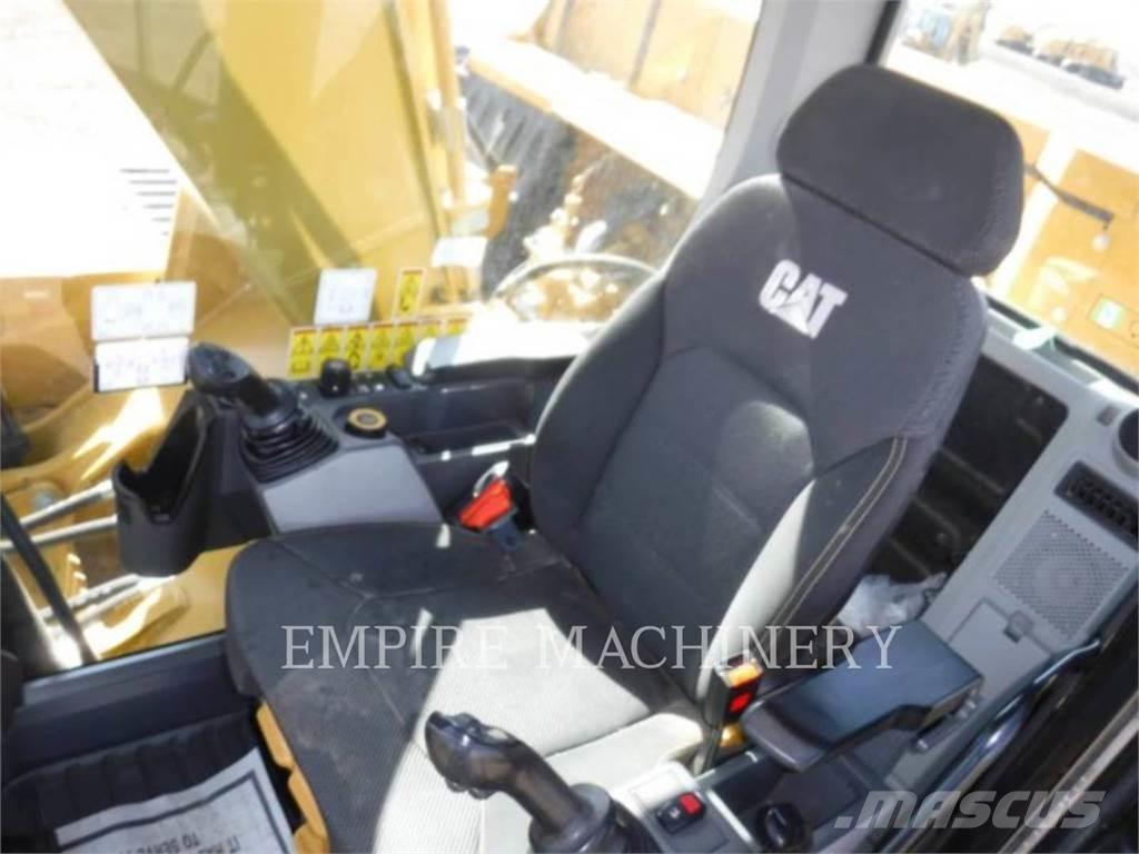CAT 330-07 Rupsgraafmachines