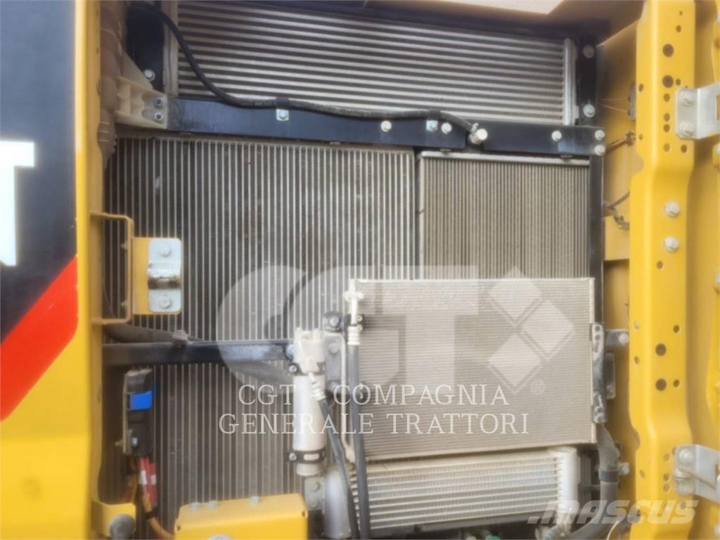 CAT 330 NG Rupsgraafmachines