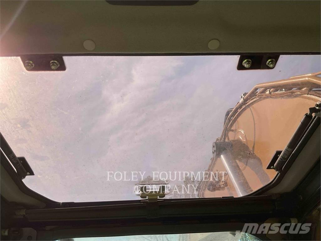 CAT 33007 Rupsgraafmachines