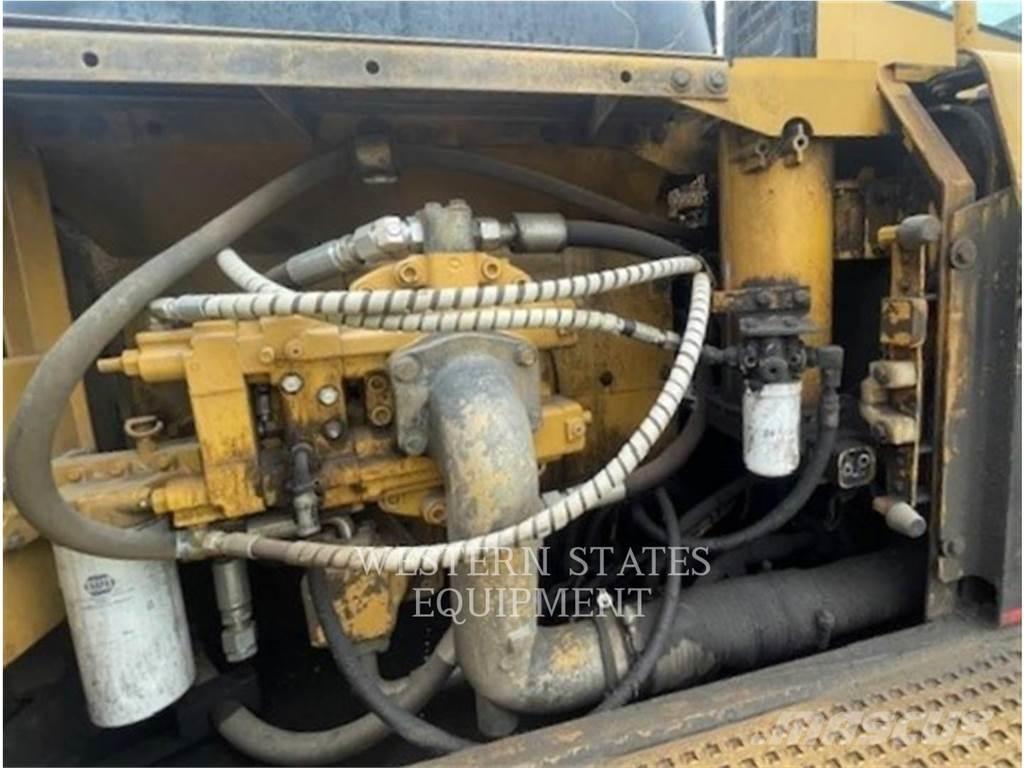 CAT 330B FM Bosbouw tractoren