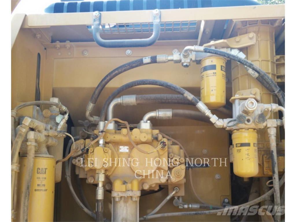 CAT 330D2L Rupsgraafmachines