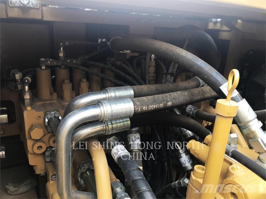 CAT 330D2L Rupsgraafmachines