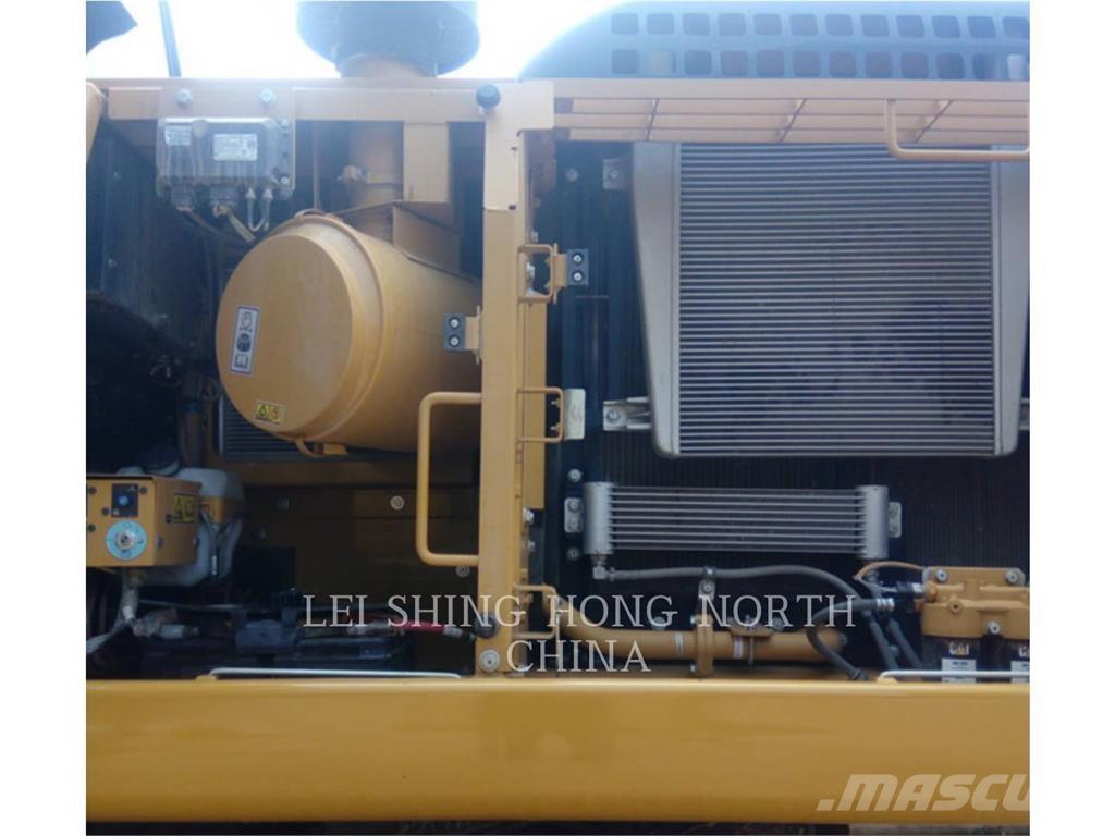 CAT 330D2L Rupsgraafmachines