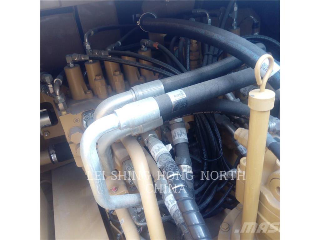 CAT 330D2L Rupsgraafmachines